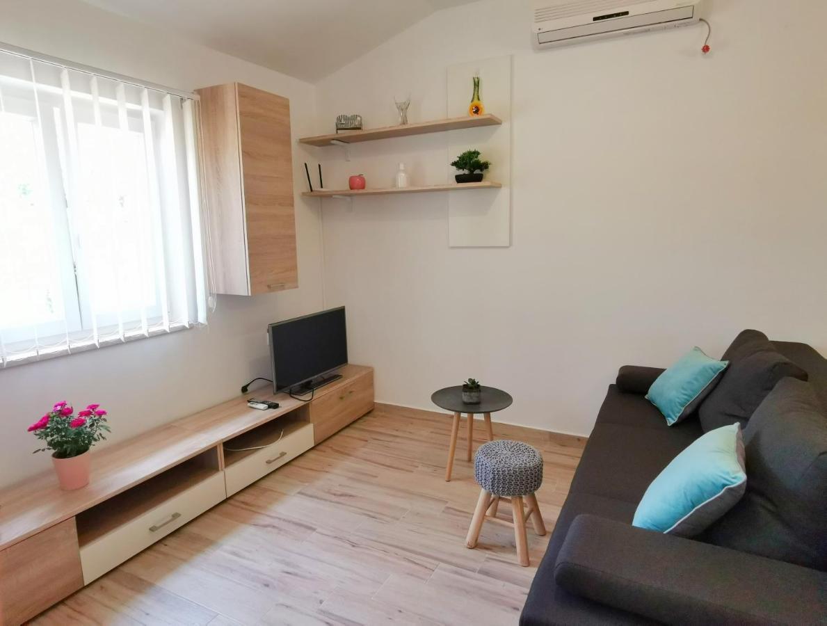 Holiday House Nela Labin  Exterior photo